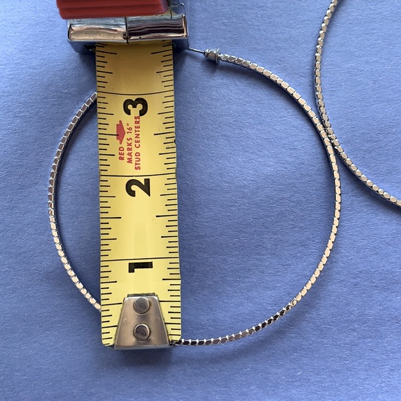 2 Pairs of Hoops - Picture 4 of 5